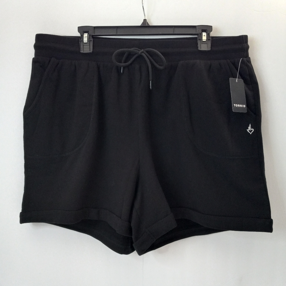 Torrid Everyday Fleece Patch Pocket Active Shorts